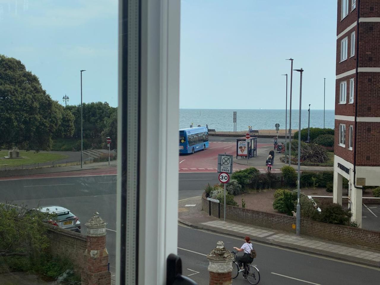 Inn By The Sea, Portsmouth - En Suite Rooms With Sea View Possible, Parking Ev 22Kw Luaran gambar