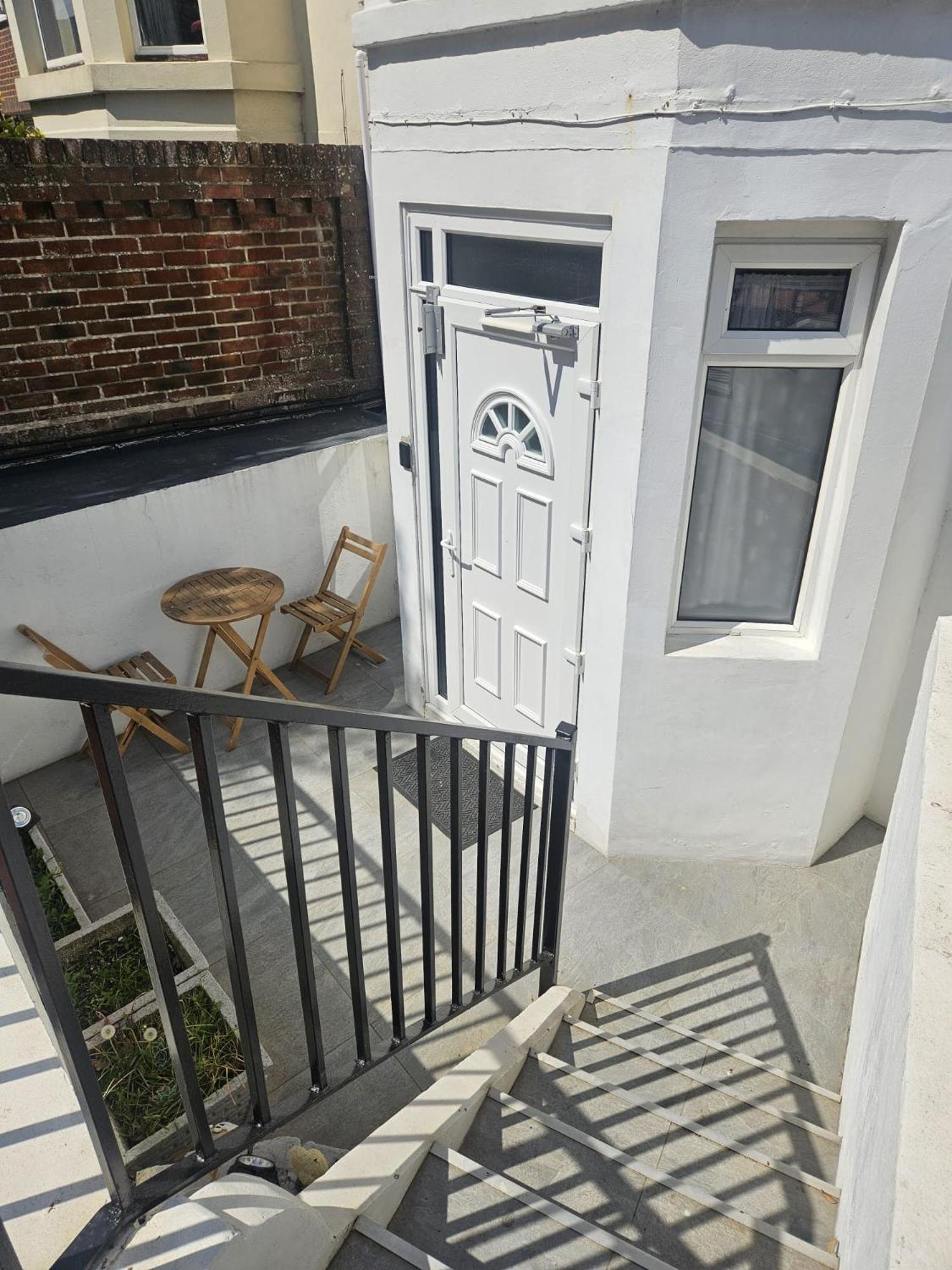 Inn By The Sea, Portsmouth - En Suite Rooms With Sea View Possible, Parking Ev 22Kw Luaran gambar